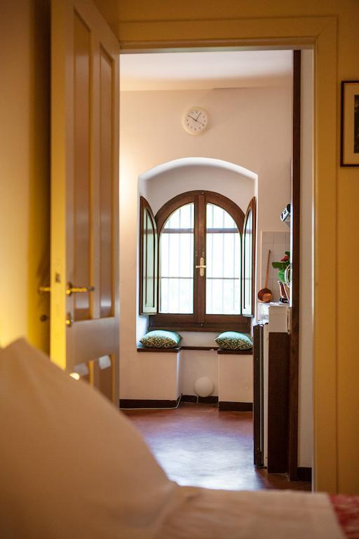 Residence Menotre Rasiglia Quarto foto